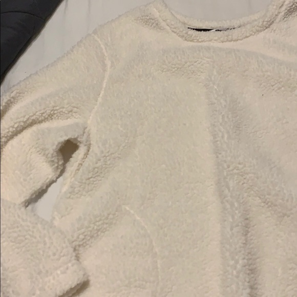 Fuzzy wuzzy - Picture 2 of 3